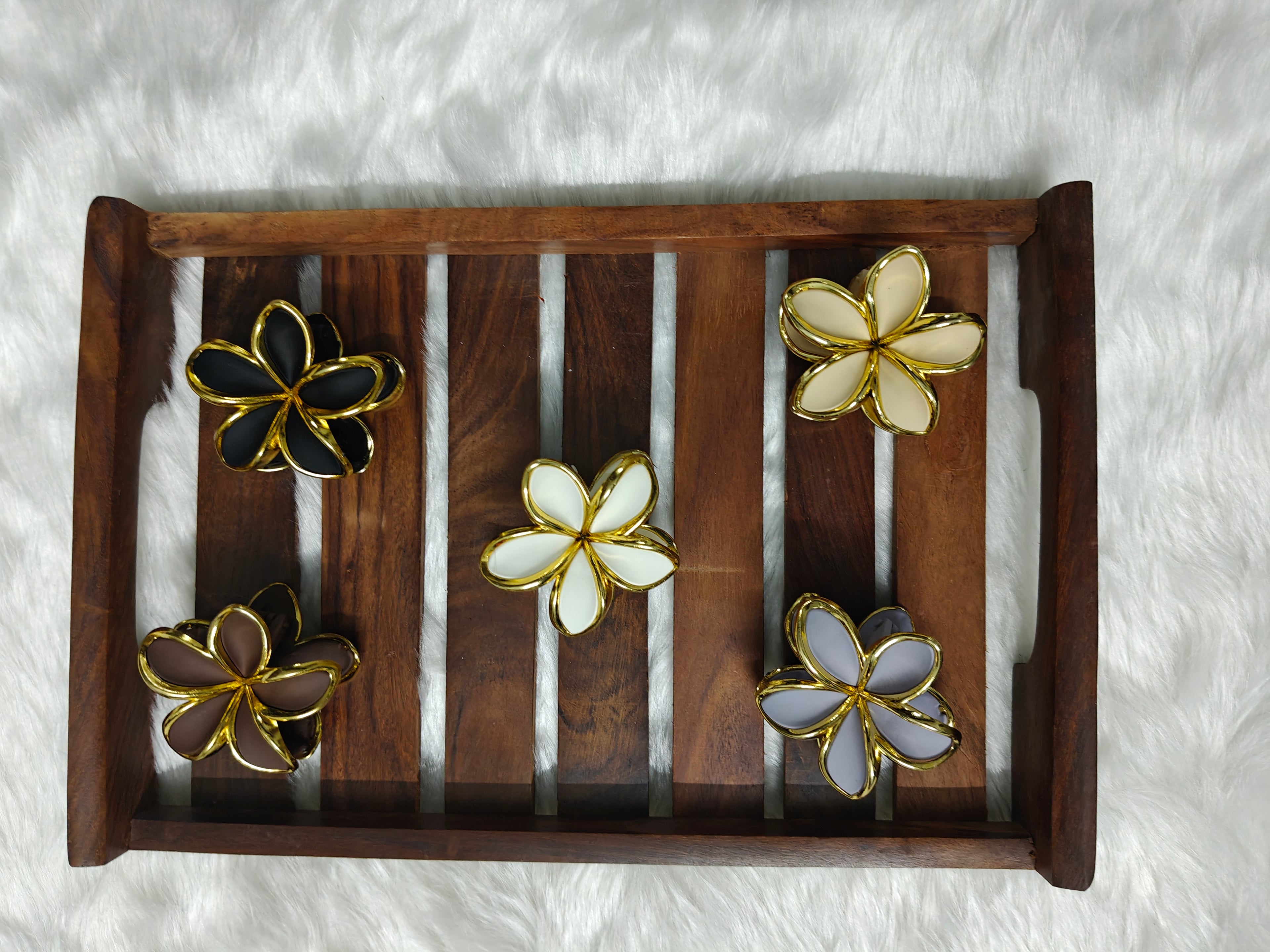 Matte Gold Finish Floral Hair Clip