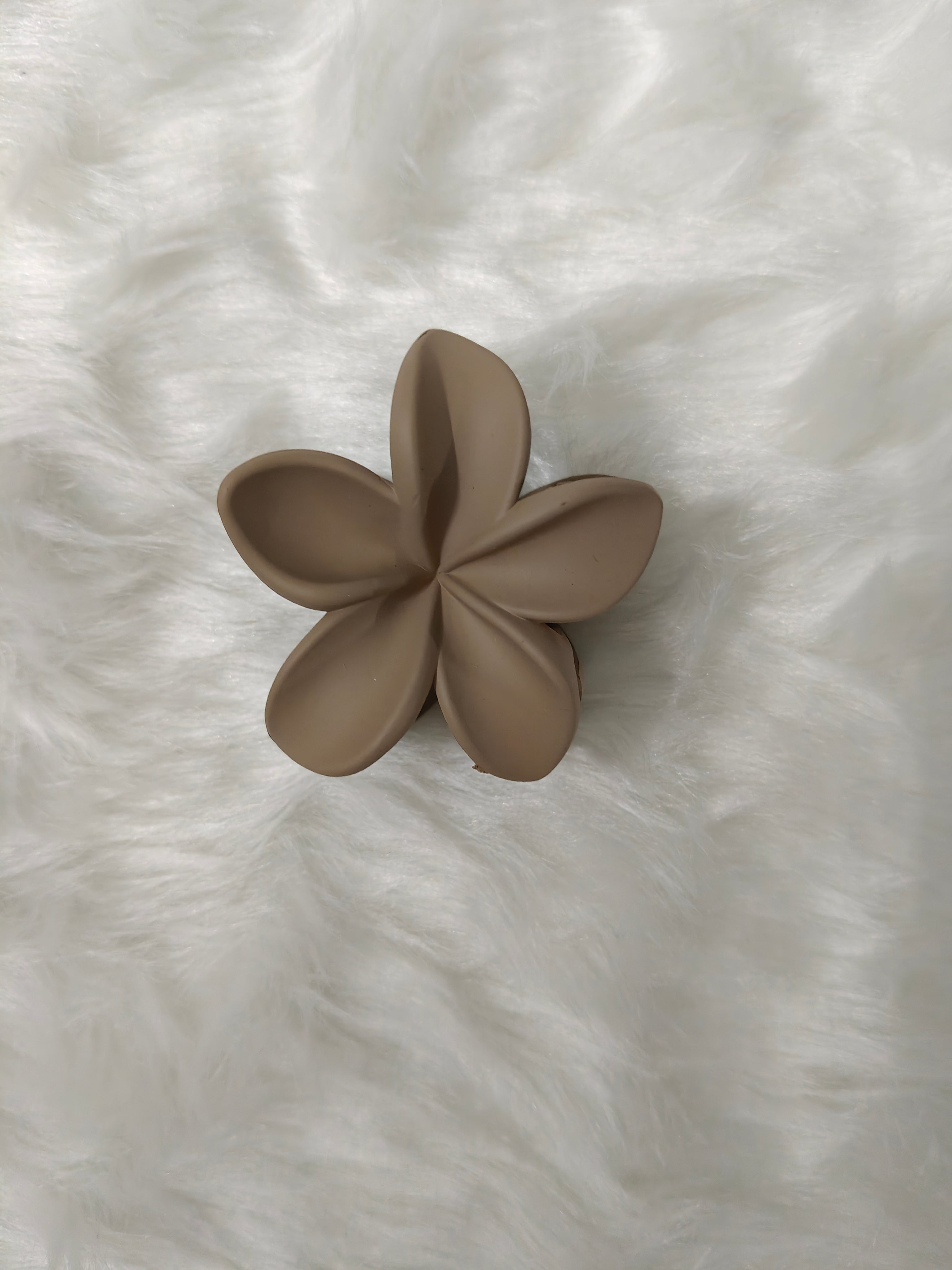 Matte Flower Clip