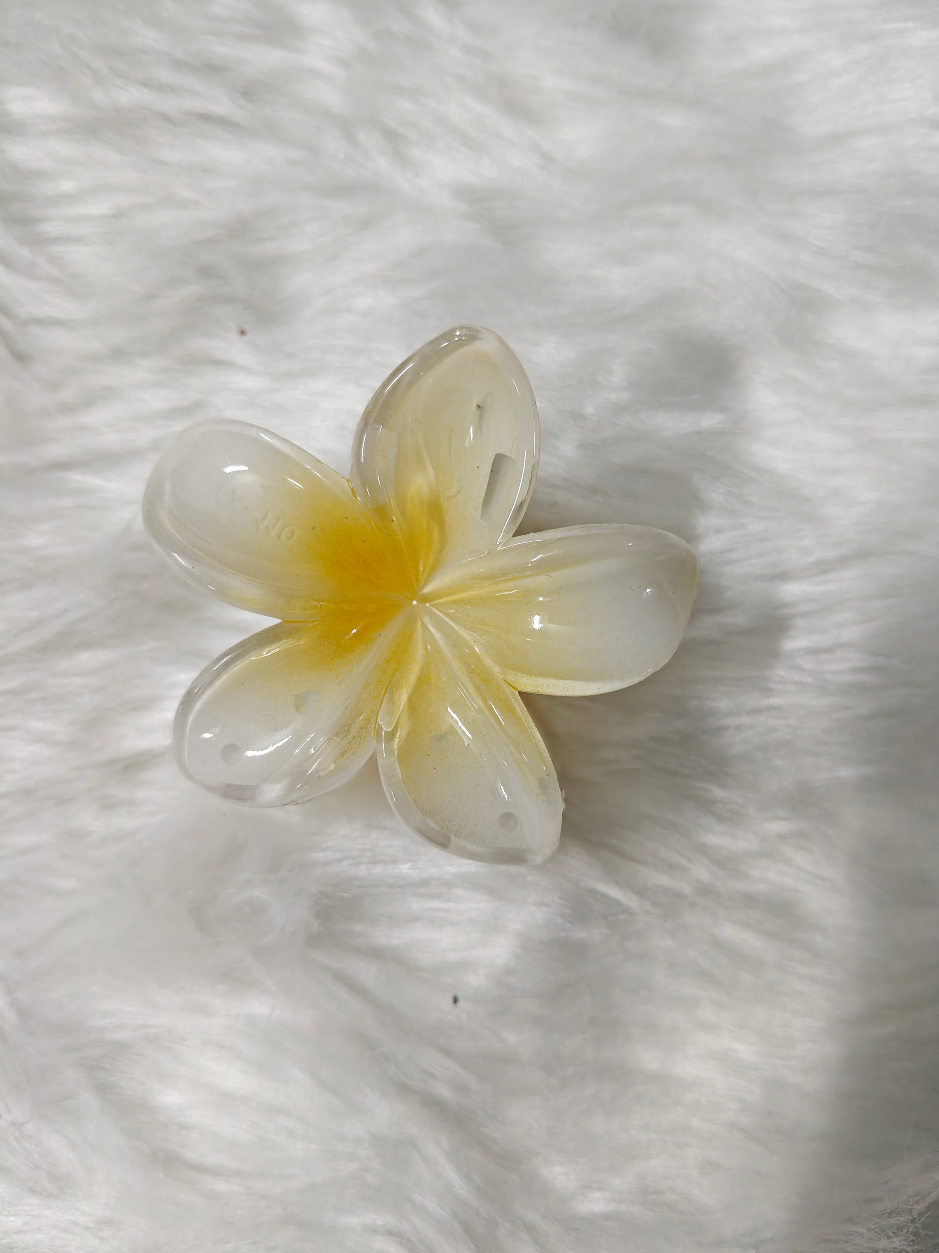 White and Yellow Floral Claw