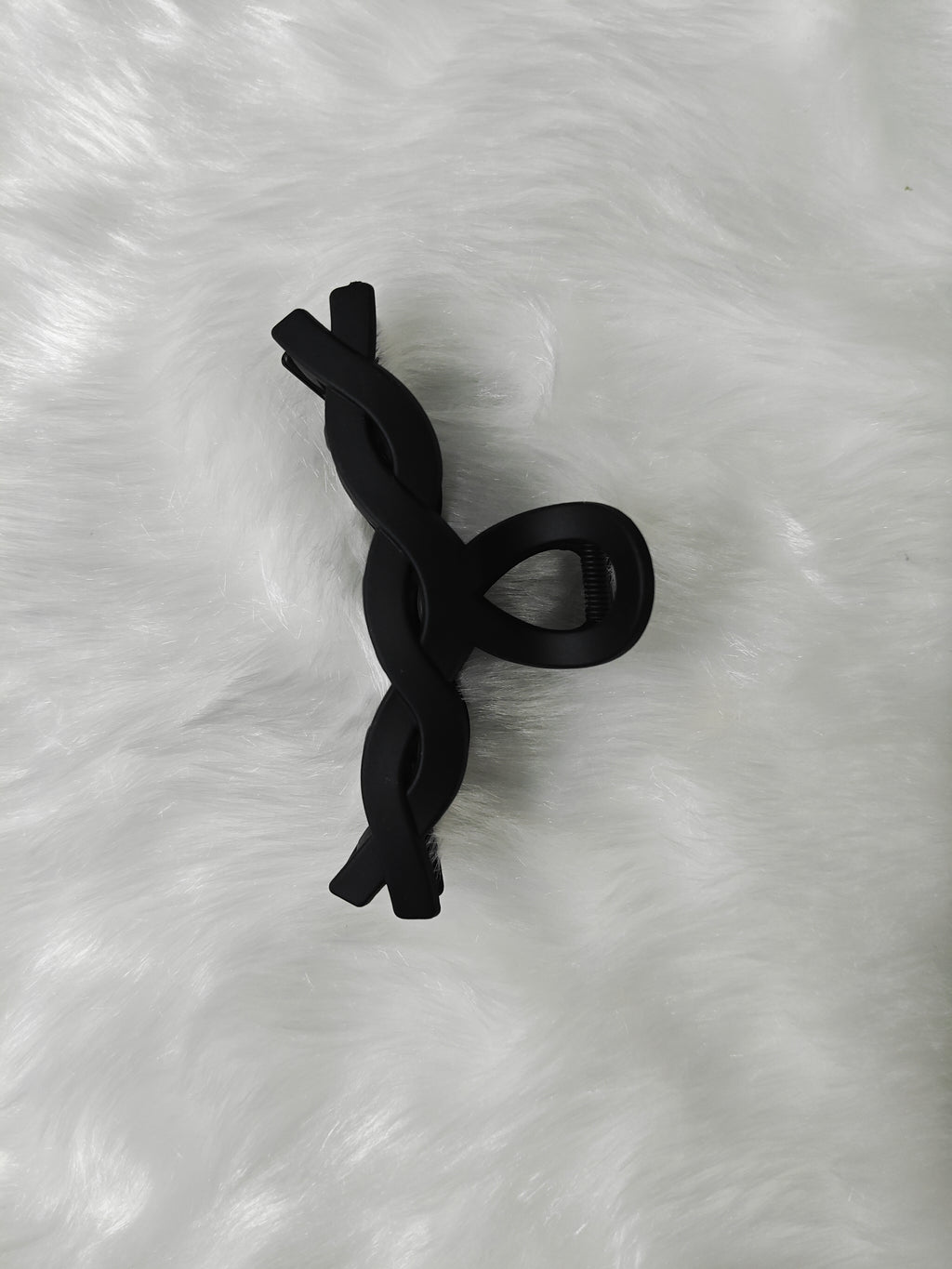 Matte Knot Hair Claw
