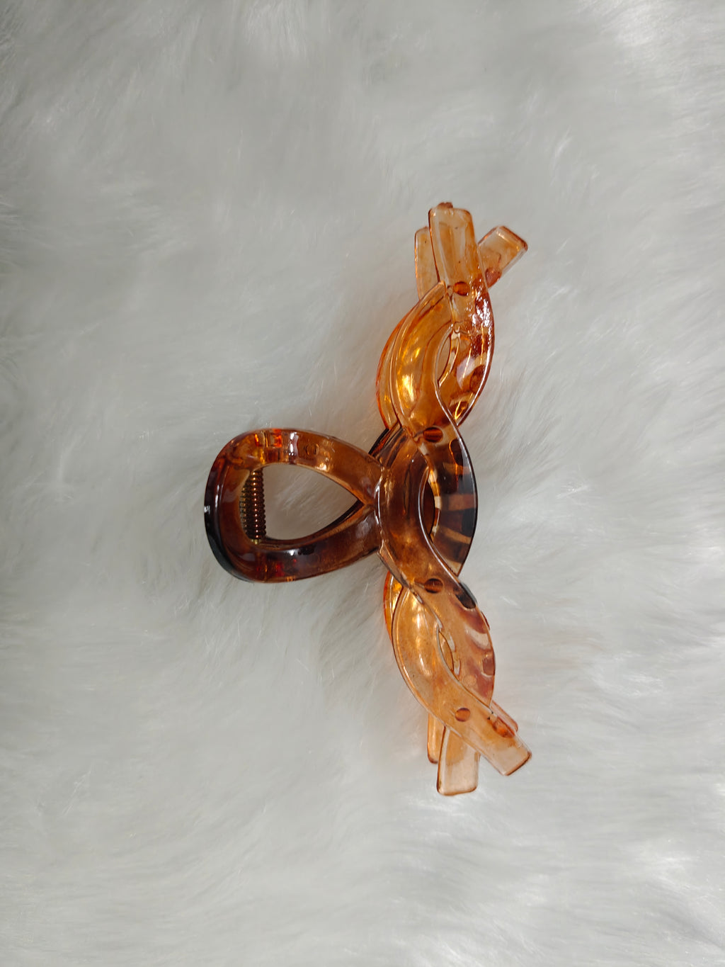 Glossy Knot Hair Claw