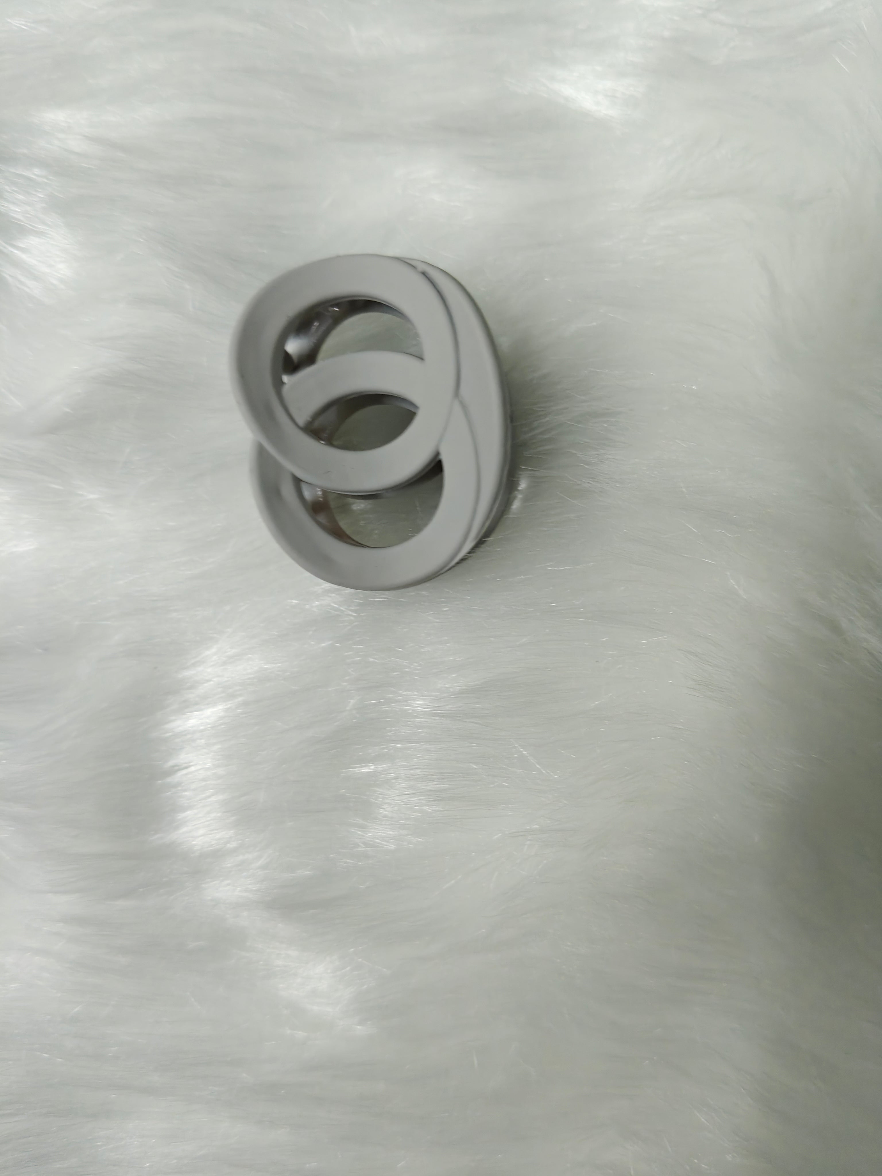 Double Circle Matte Clip