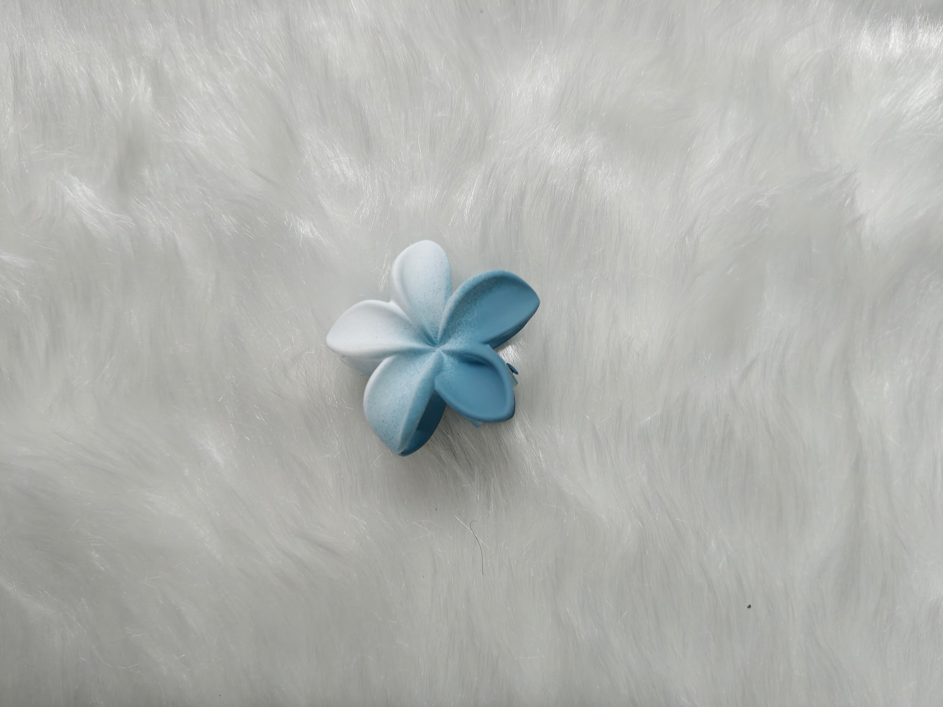 Dual Color Floral Matte Clip
