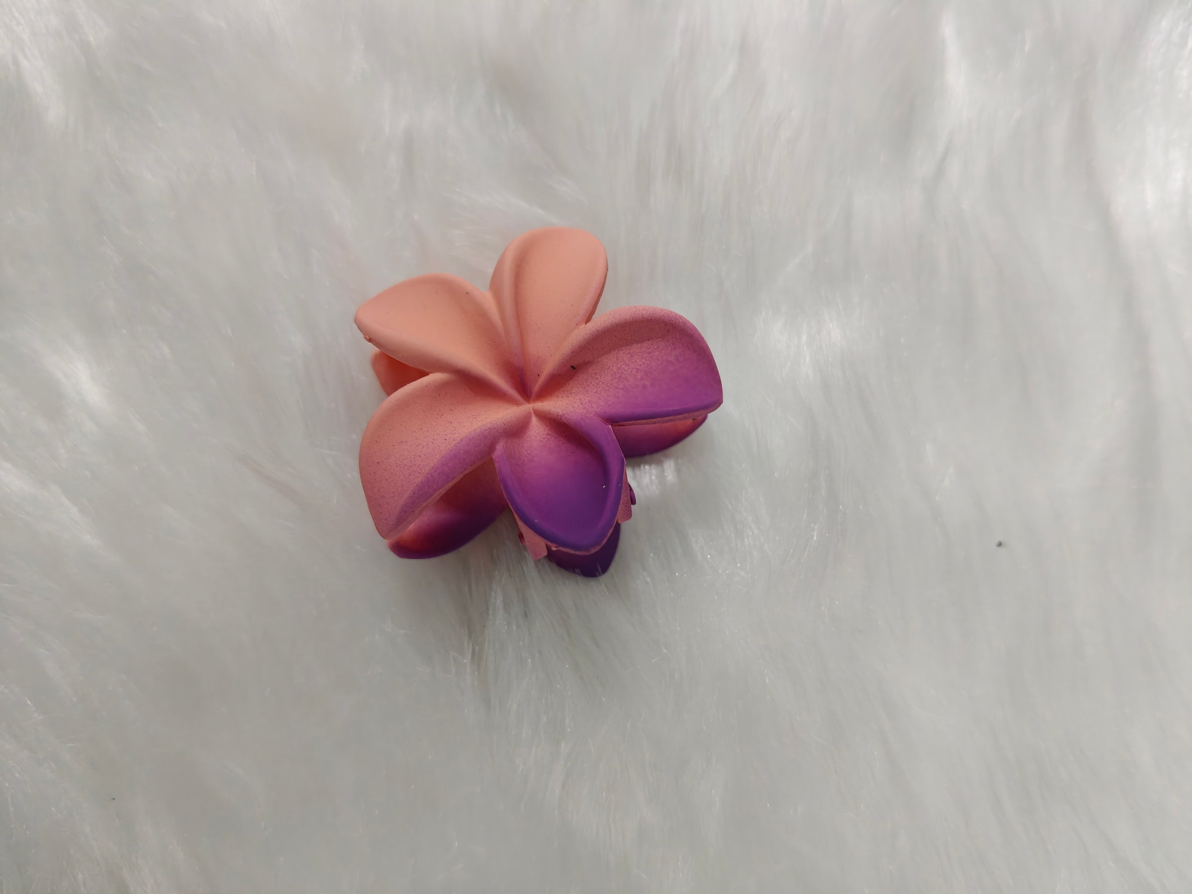 Dual Color Floral Matte Clip