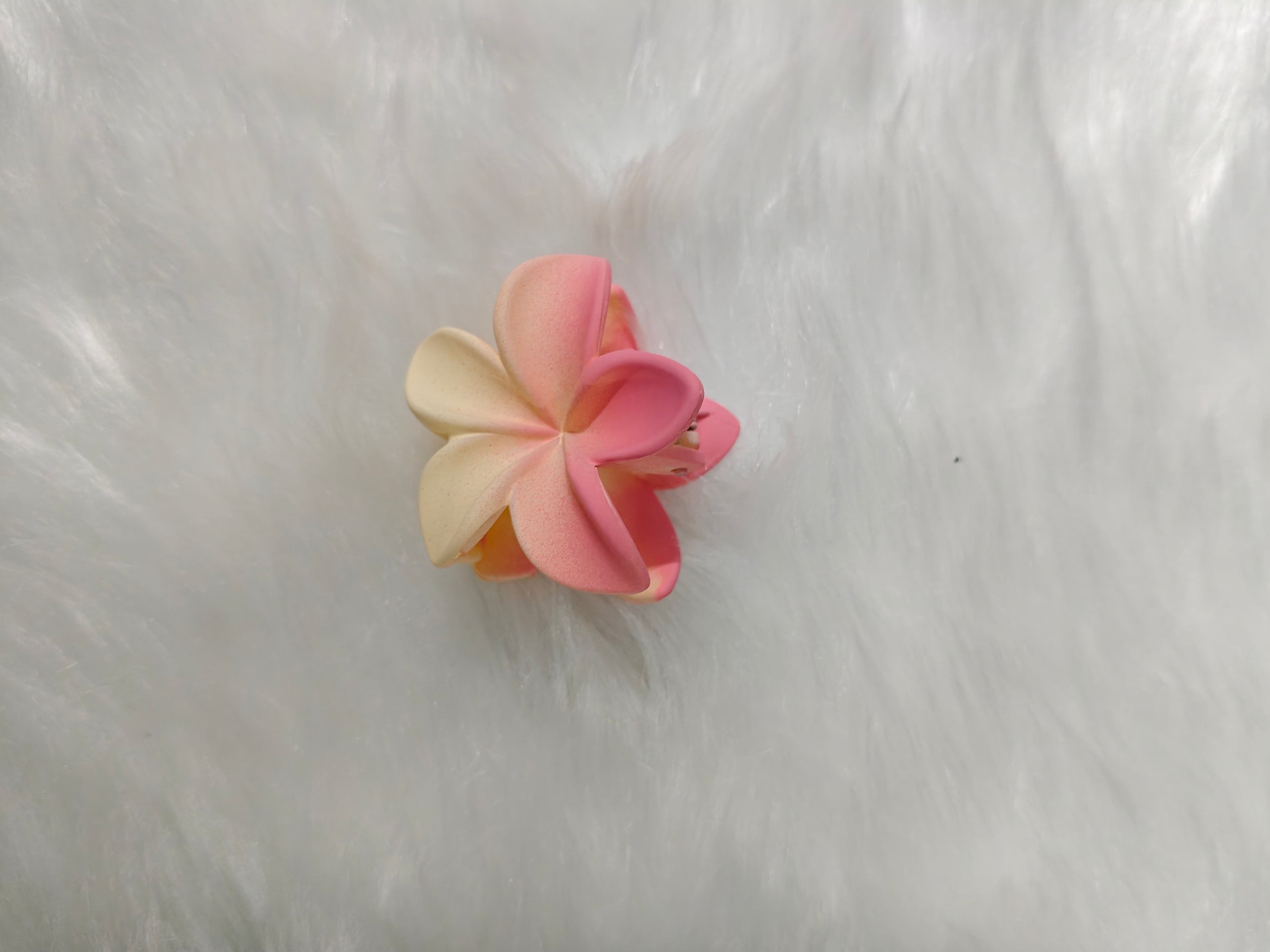 Dual Color Floral Matte Clip