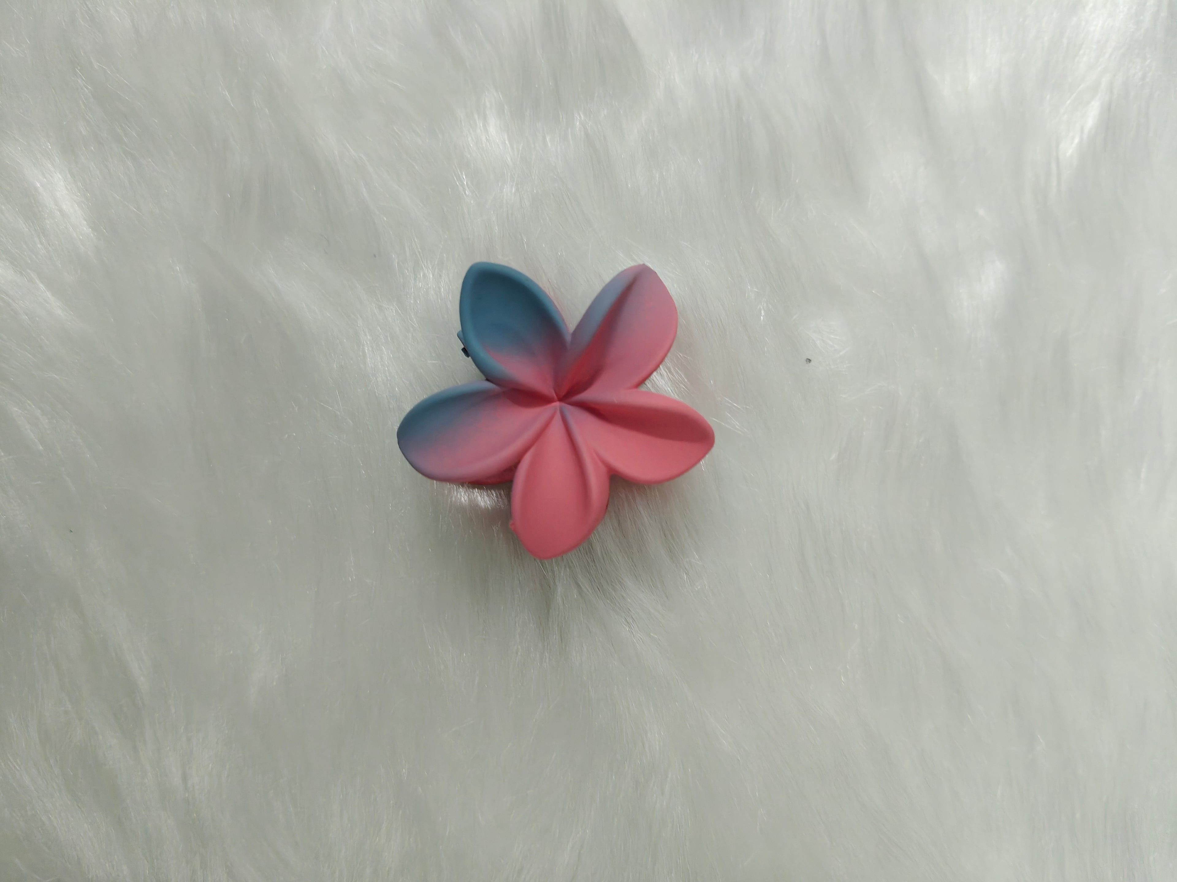 Dual Color Floral Matte Clip
