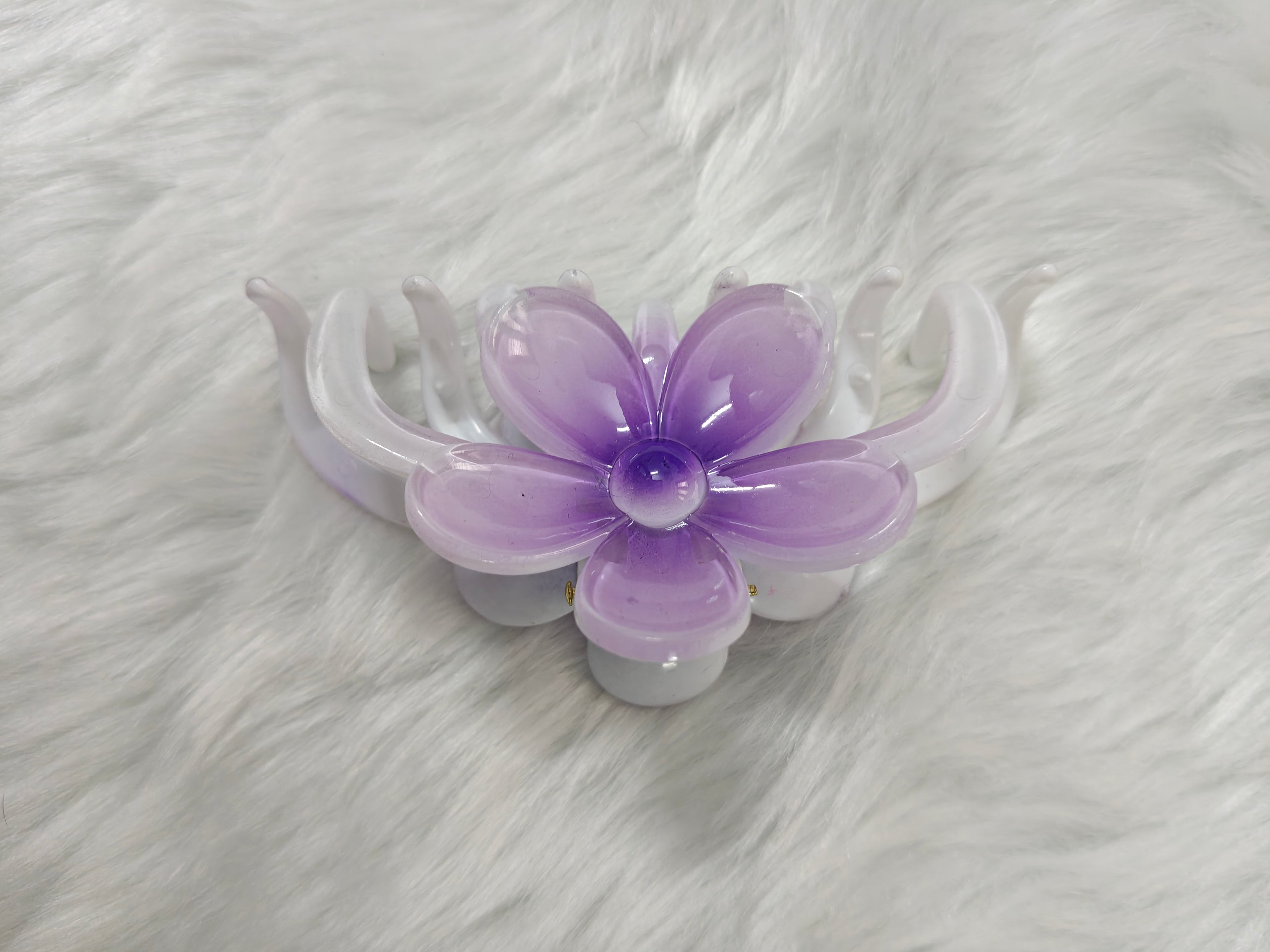 Floral crab clips