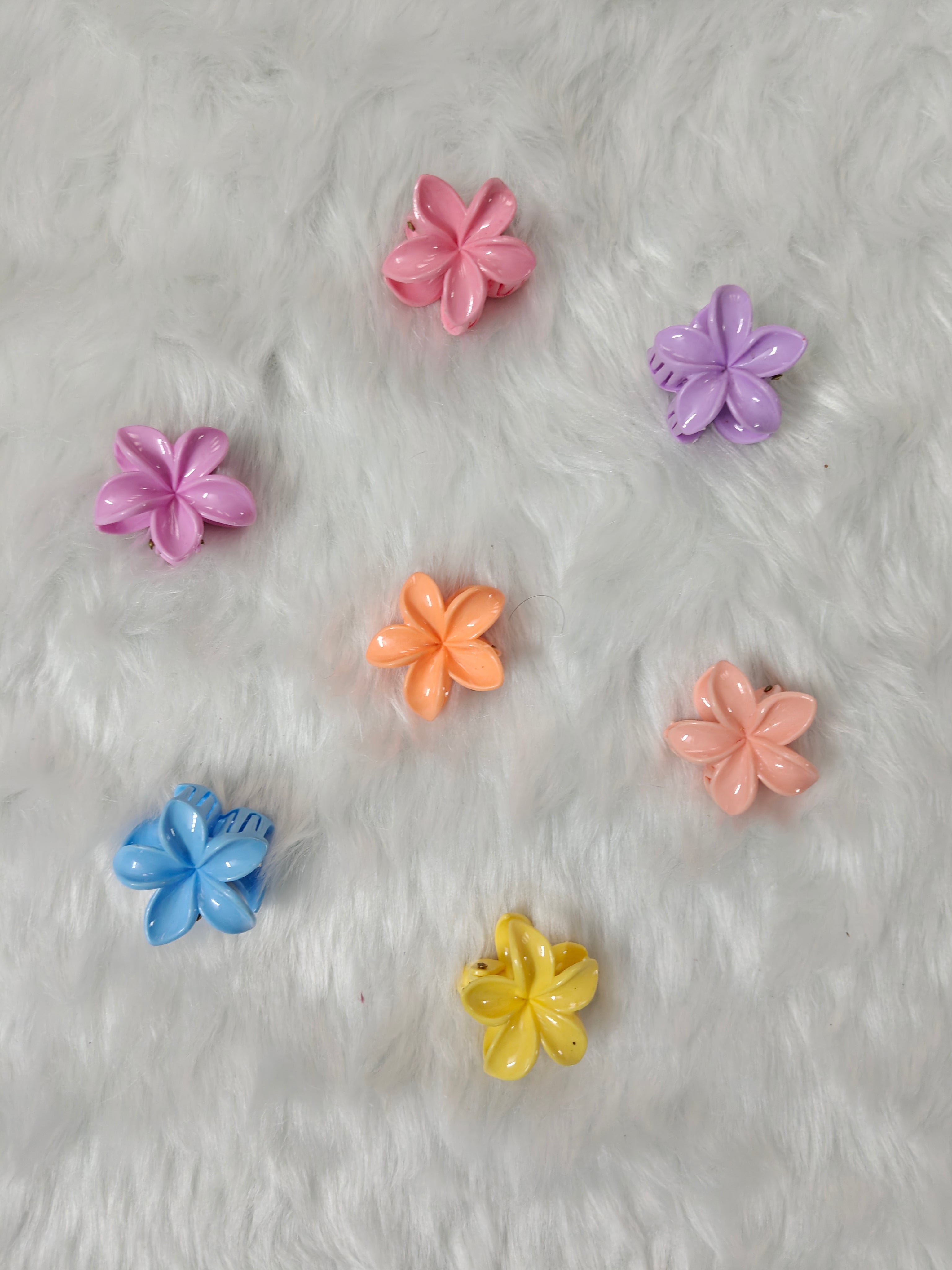 Small Floral Claw Hair Clips