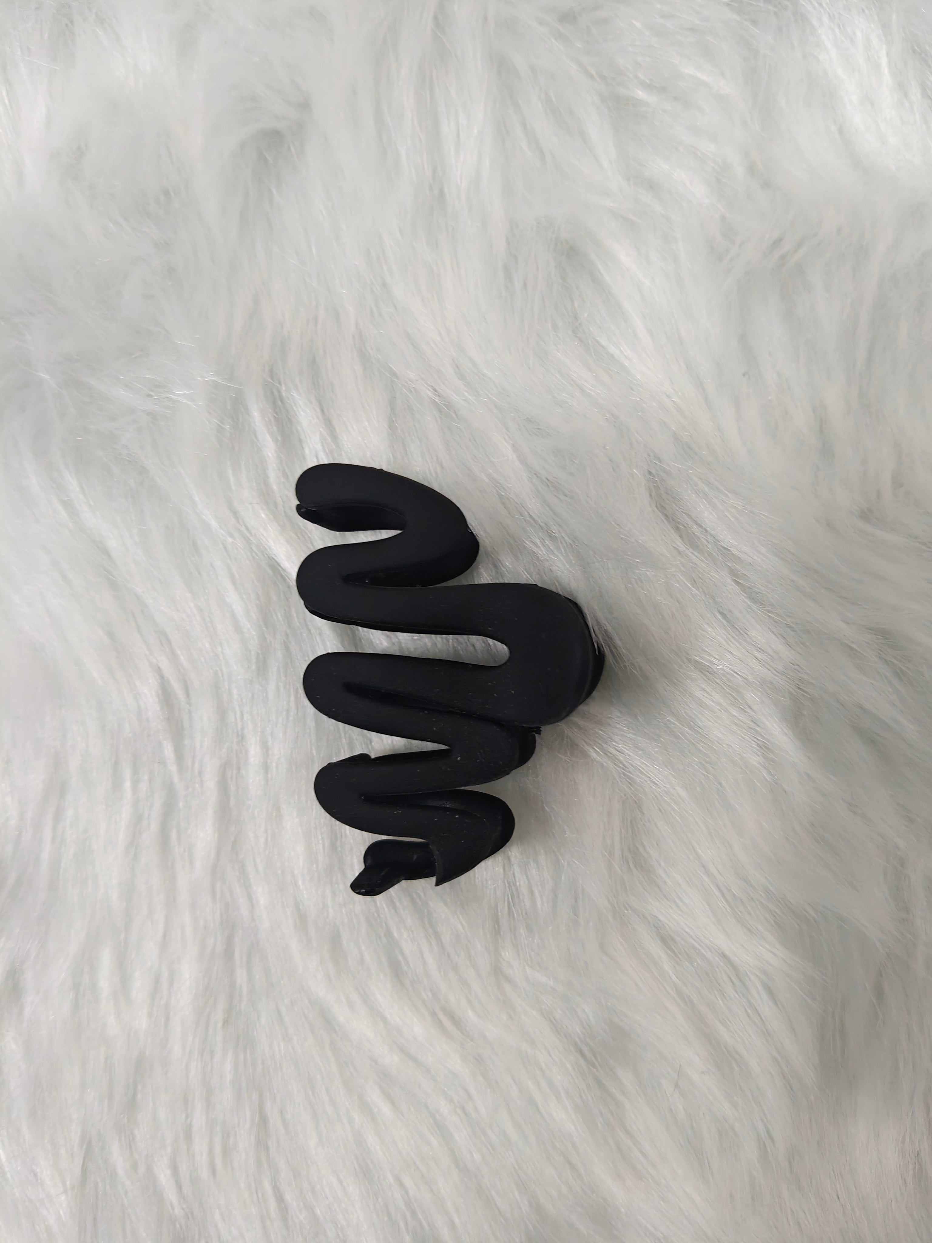 Zigzag Matte small Hair Clip