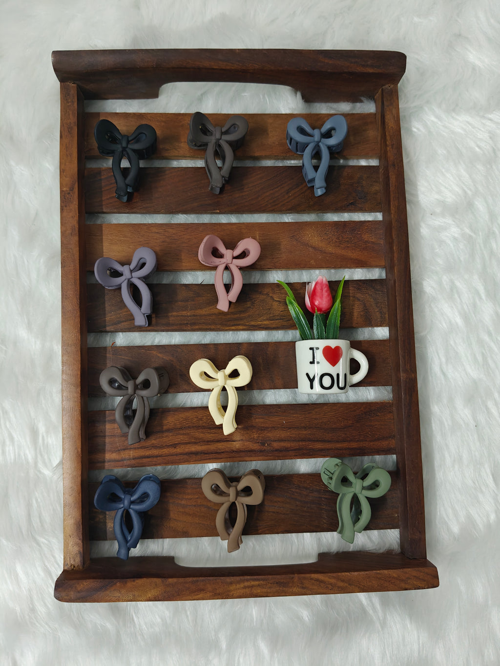 Medium Sized Matte Bow