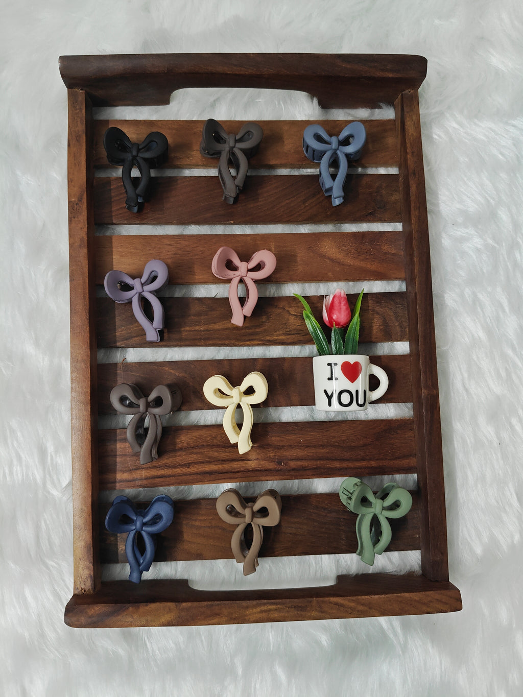 Medium Sized Matte Bow