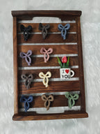 Medium Sized Matte Bow